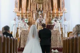 Ślub bez bierzmowania? Formalności, dyspensa i kursy dla dorosłych