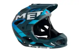 Jaki kask w góry? Wybierz bezpieczny model na każdą trasę!