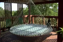Co zrobić ze starej trampoliny? Kreatywne pomysły na recykling