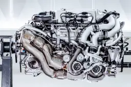 Bugatti Chiron W16: 1600 KM, 4 turbo koniec epoki?