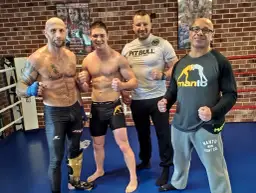 CrossFit Katowice: Gdzie zacząć? Boxy, ceny i porady eksperta