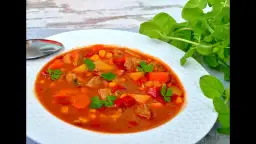 Jak zrobić zupę gulaszową, aby zachwycić smakiem i aromatem