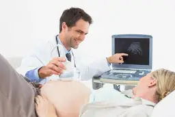 Badania prenatalne NFZ komu przysługują? Sprawdź, kto ma prawo
