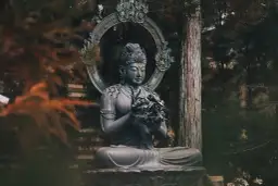 Kiedy powstał buddyzm? Historia, nauki i oświecenie Buddy