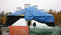 Remont elewacji bez stresu: kiedy zgłoszenie, a kiedy pozwolenie na budowę