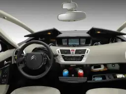 Citroen C4 Grand Picasso: Wnętrze i opinie, które mogą zaskoczyć