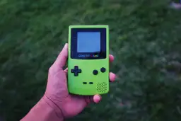Gdzie kupić stare gry? Odkryj najlepsze miejsca na retro zakupy