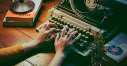 Filmy o pisarzach i pisaniu - literatura na ekranie