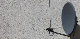 Gdzie zamontować antenę satelitarną, aby uniknąć problemów z sygnałem?