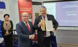 Linia 945 (dawniej 845): Rozkład, trasa, bilety Wrocław-Czernica
