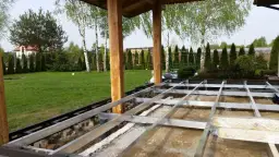 Jak zbudować trwały taras na filarach betonowych: 5 kroków