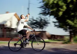 Czy można prowadzić rower po pijaku? Sprawdź poważne konsekwencje
