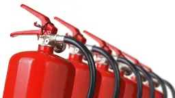 Gaśnica do elektryki: CO2 czy proszkowa? Wybierz mądrze!