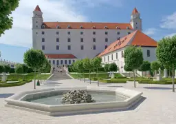 Zamek w Bratysławie: Odkryj tajemnice i historię tej perły Słowacji