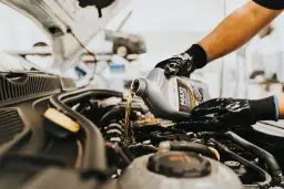 Jaki olej do Mazdy 6 2.0 diesel? Uniknij kosztownych błędów