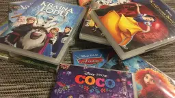Kraina Lodu, Królewna Śnieżka, Auta i Coco – idealne bajki Disneya dla 3 latka na DVD.