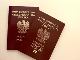 Ile kosztuje wyrobienie paszportu w ambasadzie? Sprawdź opłaty i zniżki