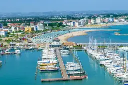 Rimini we Włoszech - co warto zobaczyć? Atrakcje i ciekawe miejsca w tym nadmorskim mieście