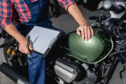 Ile kosztuje rejestracja motoroweru w Polsce: Kompletny cennik opłat