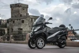 Piaggio MP3 500/530 HPE: Przyspieszenie czy wystarczy na kat. B?