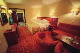 Ile kosztuje nocleg w hotelu Gołębiewski? Ceny, które zaskakują!