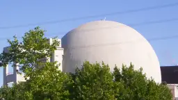 Czym jest elektrownia jądrowa i jak wpływa na środowisko?