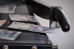 Czy lokata z funduszem jest opłacalna? Zyski i ryzyko inwestycji