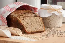 Jak upiec pyszny chleb w domu – prosty przepis bez błędów i zakalca
