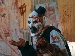 Najlepsze horrory o klaunach: przerażające filmy, które cię zszokują