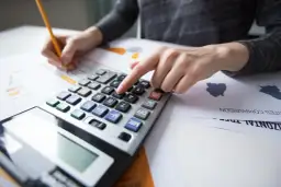 Jak rozliczać korepetycje, aby uniknąć problemów z podatkami