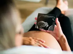 Czy w okres można zajść w ciążę? Prawda o ryzyku i mitach