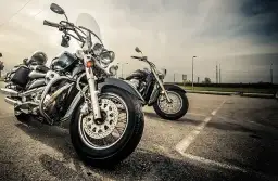Motorower bez stresu: Kiedy musisz go zarejestrować i jakie dokumenty przygotować