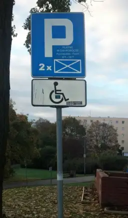 Czy niepełnosprawni płacą za parking w Gdyni? Sprawdź zasady i zwolnienia