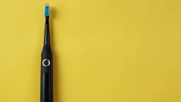 Szczoteczka soniczna czy zwykła - która naprawdę lepiej dba o zęby?