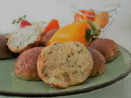 Bułki z babki jajowatej: puszyste i keto. Przepis bez zakalca i fioletu!