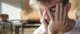 Jak pomóc osobie z nerwicą - skuteczne strategie wsparcia emocjonalnego