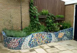 Jak wykorzystać stare kafelki w ogrodzie? DIY i trwałe efekty!