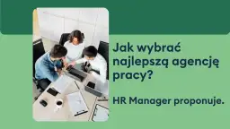 Trzech mężczyzn przy biurku analizuje dokumenty i laptopa. Jak wybrać najlepszą agencję pracy? HR Manager proponuje.