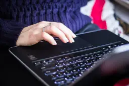 Monitor OC: Skrócona żywotność czy płynniejszy obraz? Werdykt