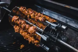 Najlepsze grille obrotowe do szaszłyków z napędem elektrycznym dla smakoszy