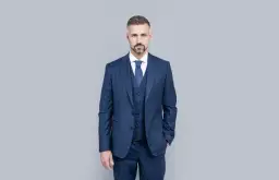 Jak wybrać idealny krawat do garnituru na każdą okazję