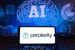 Telefon z logo Perplexity na tle ekranu z napisem AI. Perplexity to narzędzie AI, które pomaga zrozumieć złożone tematy.