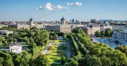 Pałac Kinskich w Wiedniu: Historia, architektura i tajemnice tego miejsca