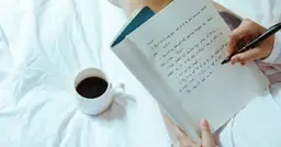 Zasady Dobrego Reportażu: Poradnik dla Młodych Dziennikarzy