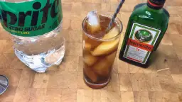 Jägermeister ze Spritem: Zrób idealny drink w minutę!