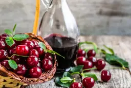 Jak zrobić nalewkę z wiśni na spirytusie - proste przepisy i porady
