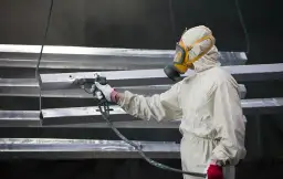 Malowanie chlorokauczukiem pistoletem: Perfekcyjna powłoka krok po kroku