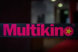 Taśma z logo Multikino. Zastanawiasz się, ile kosztuje jedzenie w Multikinie?