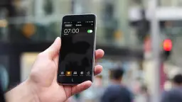 Jak ściszyć budzik iPhone, aby nie być zaskoczonym głośnym dźwiękiem