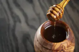 Miód faceliowy z czego jest i dlaczego warto go wybierać
